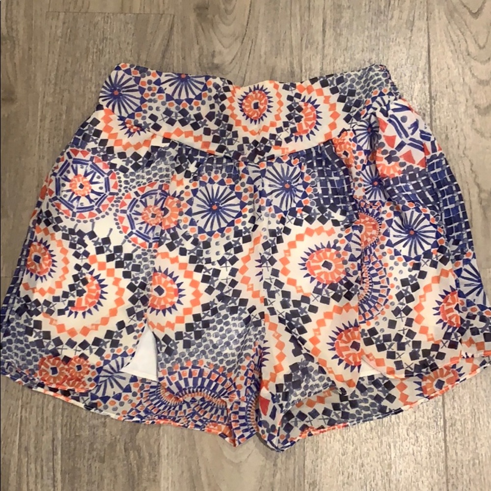 High-waisted multi-color shorts